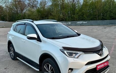 Toyota RAV4, 2016 год, 1 900 000 рублей, 1 фотография