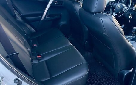 Toyota RAV4, 2016 год, 1 900 000 рублей, 7 фотография