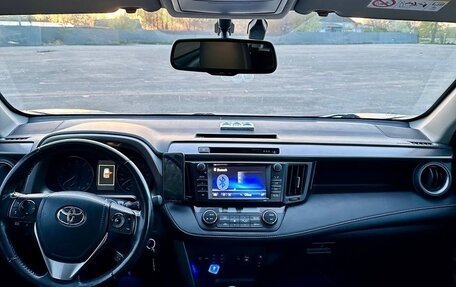 Toyota RAV4, 2016 год, 1 900 000 рублей, 5 фотография