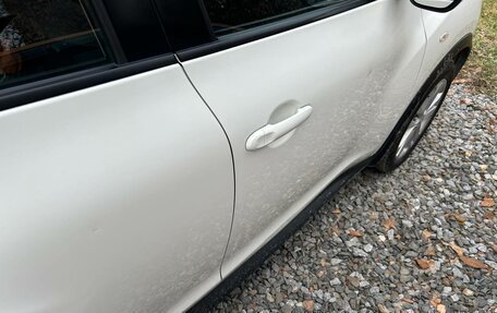 Nissan Juke II, 2011 год, 800 000 рублей, 5 фотография