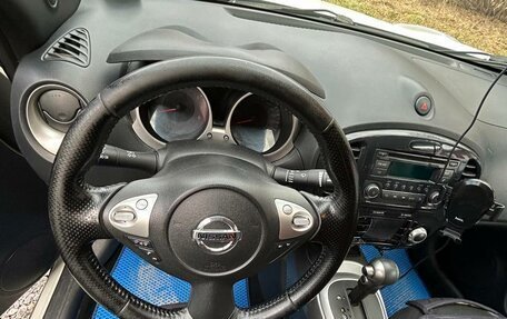 Nissan Juke II, 2011 год, 800 000 рублей, 10 фотография