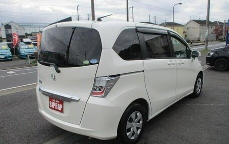 Honda Freed I, 2011 год, 705 000 рублей, 2 фотография