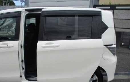 Honda Freed I, 2011 год, 705 000 рублей, 6 фотография
