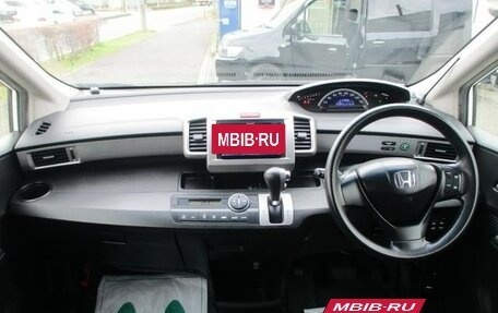 Honda Freed I, 2011 год, 705 000 рублей, 23 фотография