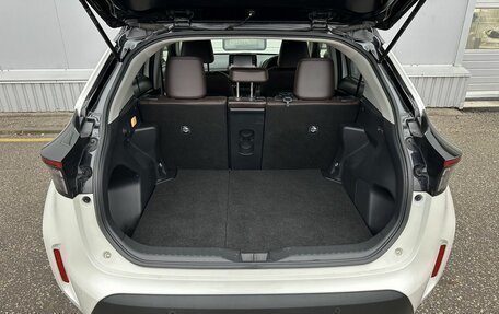 Toyota Yaris Cross, 2021 год, 2 100 000 рублей, 14 фотография