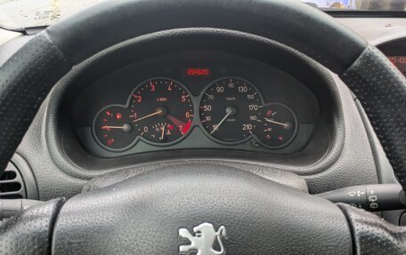 Peugeot 206, 2001 год, 255 555 рублей, 4 фотография