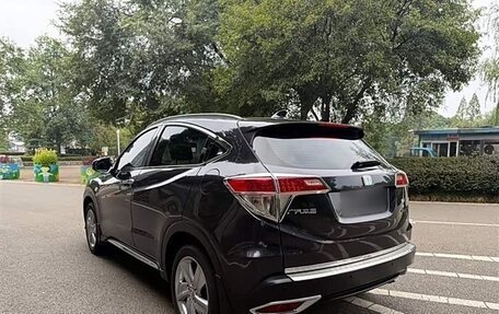 Honda Vezel, 2022 год, 1 520 000 рублей, 6 фотография