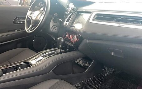 Honda Vezel, 2022 год, 1 520 000 рублей, 10 фотография