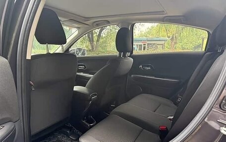 Honda Vezel, 2022 год, 1 520 000 рублей, 13 фотография