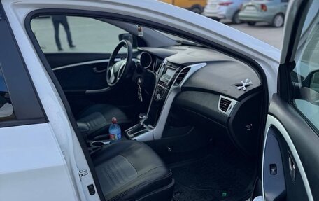 Hyundai i30 II рестайлинг, 2013 год, 1 000 000 рублей, 5 фотография