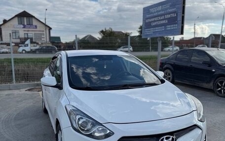 Hyundai i30 II рестайлинг, 2013 год, 1 000 000 рублей, 2 фотография