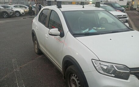 Renault Logan II, 2019 год, 1 150 000 рублей, 2 фотография