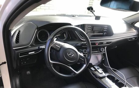 Hyundai Sonata VIII, 2020 год, 2 500 000 рублей, 5 фотография