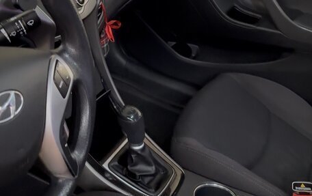 Hyundai Elantra V, 2012 год, 950 000 рублей, 5 фотография