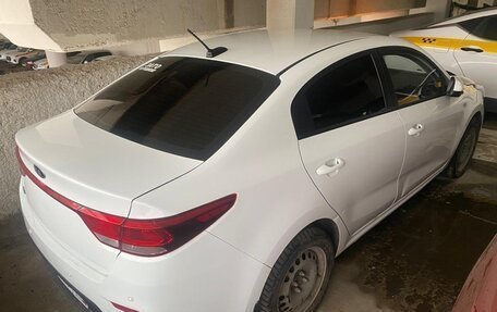 KIA Rio IV, 2018 год, 610 000 рублей, 4 фотография