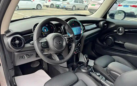 MINI Hatch, 2021 год, 1 800 000 рублей, 11 фотография