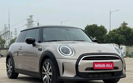 MINI Hatch, 2021 год, 1 800 000 рублей, 3 фотография