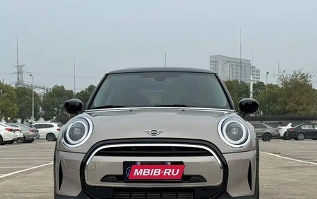 MINI Hatch, 2021 год, 1 800 000 рублей, 2 фотография
