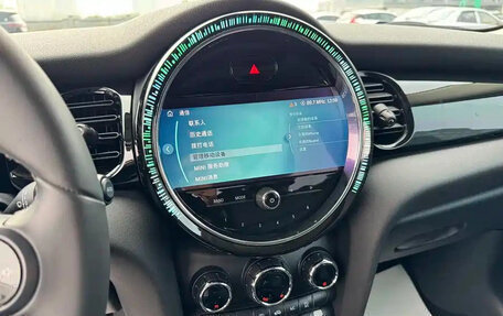 MINI Hatch, 2021 год, 1 800 000 рублей, 16 фотография