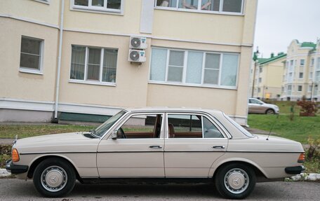 Mercedes-Benz W123, 1983 год, 1 500 000 рублей, 3 фотография