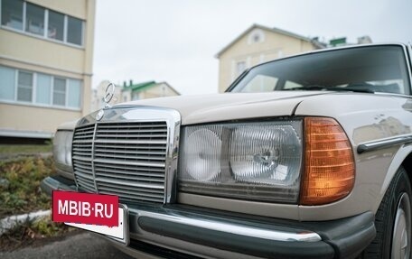 Mercedes-Benz W123, 1983 год, 1 500 000 рублей, 2 фотография
