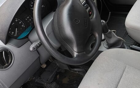 Renault Logan I, 2009 год, 450 000 рублей, 3 фотография