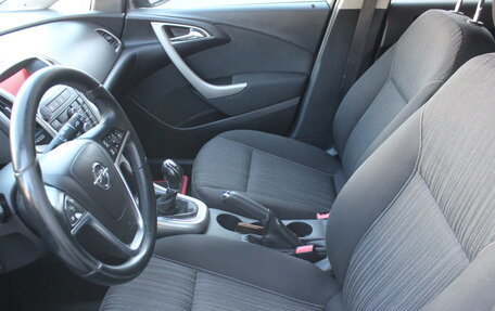 Opel Astra J, 2011 год, 585 000 рублей, 10 фотография