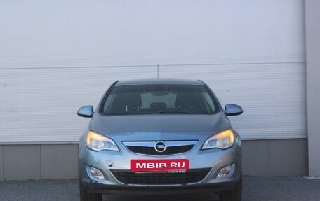 Opel Astra J, 2011 год, 585 000 рублей, 3 фотография