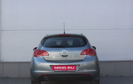 Opel Astra J, 2011 год, 585 000 рублей, 4 фотография