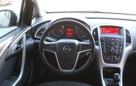 Opel Astra J, 2011 год, 585 000 рублей, 16 фотография