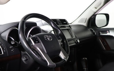 Toyota Land Cruiser Prado 150 рестайлинг 2, 2017 год, 3 849 990 рублей, 9 фотография