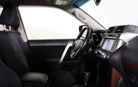 Toyota Land Cruiser Prado 150 рестайлинг 2, 2017 год, 3 849 990 рублей, 14 фотография