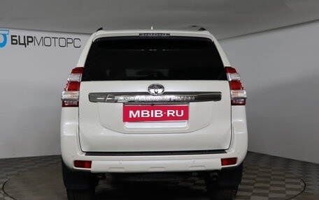 Toyota Land Cruiser Prado 150 рестайлинг 2, 2017 год, 3 849 990 рублей, 6 фотография