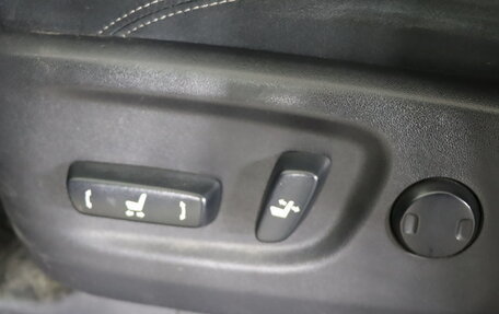 Toyota Land Cruiser Prado 150 рестайлинг 2, 2017 год, 3 849 990 рублей, 16 фотография