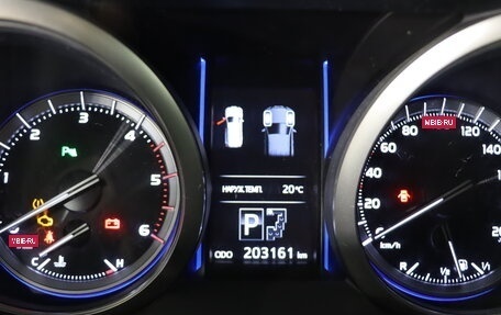 Toyota Land Cruiser Prado 150 рестайлинг 2, 2017 год, 3 849 990 рублей, 18 фотография