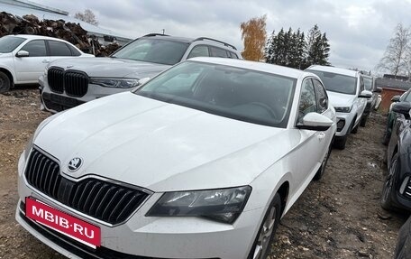 Skoda Superb III рестайлинг, 2019 год, 1 700 000 рублей, 2 фотография