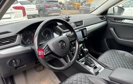 Skoda Superb III рестайлинг, 2019 год, 1 700 000 рублей, 10 фотография