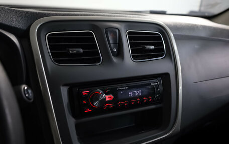 Renault Logan II, 2020 год, 799 000 рублей, 13 фотография