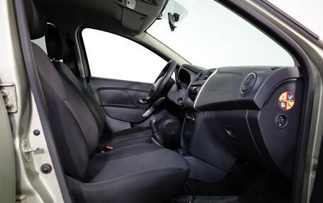 Renault Logan II, 2020 год, 799 000 рублей, 16 фотография