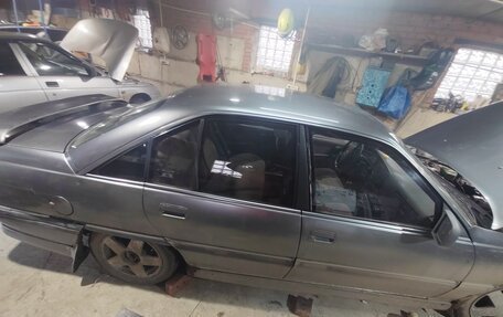 Opel Omega A, 1991 год, 130 000 рублей, 2 фотография