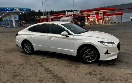 Hyundai Sonata VIII, 2021 год, 2 320 000 рублей, 2 фотография