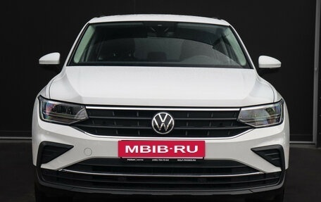 Volkswagen Tiguan II, 2021 год, 3 250 000 рублей, 2 фотография