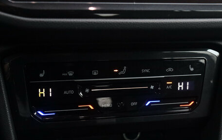 Volkswagen Tiguan II, 2021 год, 3 250 000 рублей, 15 фотография