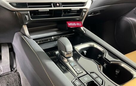 Lexus RX IV рестайлинг, 2025 год, 7 850 000 рублей, 24 фотография