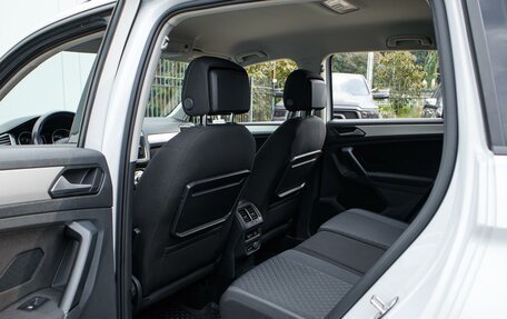 Volkswagen Tiguan II, 2019 год, 2 499 000 рублей, 11 фотография