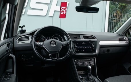 Volkswagen Tiguan II, 2019 год, 2 499 000 рублей, 6 фотография