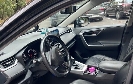 Toyota RAV4, 2021 год, 3 400 000 рублей, 10 фотография