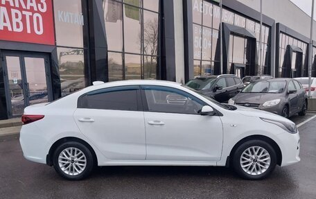 KIA Rio IV, 2017 год, 1 290 000 рублей, 4 фотография