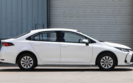 Toyota Corolla, 2025 год, 2 000 000 рублей, 3 фотография