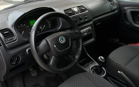 Skoda Fabia II, 2010 год, 325 000 рублей, 8 фотография